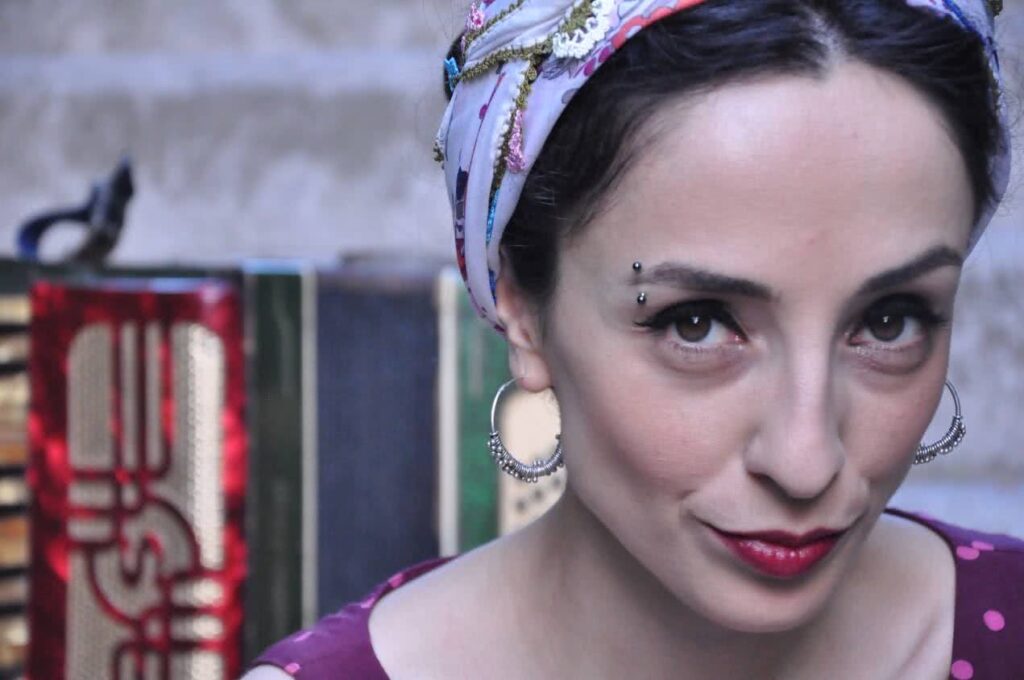 “Ala Turka Ala Greka” Ζεκιγιέ Γιουρεκλί