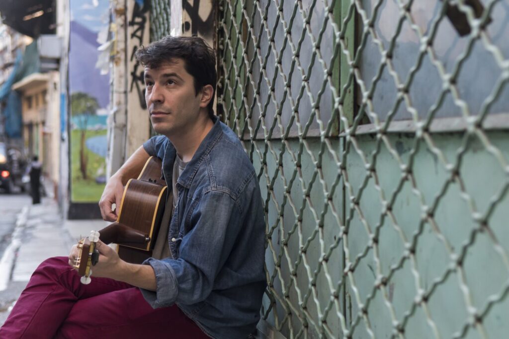 Η Λαϊκή Κιθάρα με τον Γιάννη Παπαγεωργίου