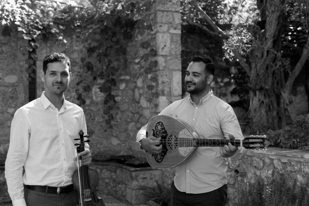 ΠΕΤΡΟΣ & ΜΙΧΑΛΗΣ ΚΟΥΛΟΥΜΗΣ ‘Όπως το άστρον της αυκής’