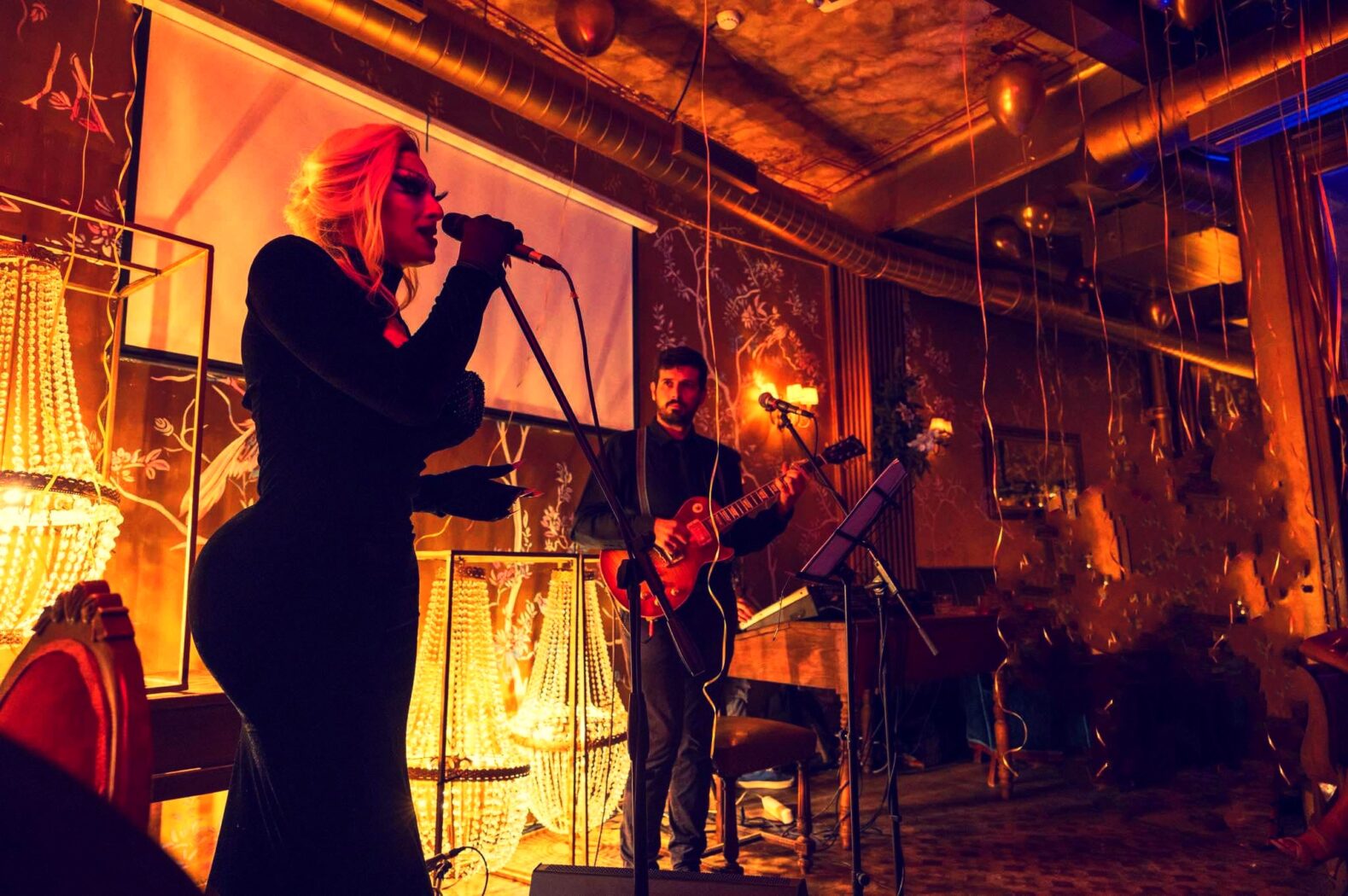 Β Α Ρ Υ Π Ε Ν Θ Ο Υ Σ Α UNPLUGGED